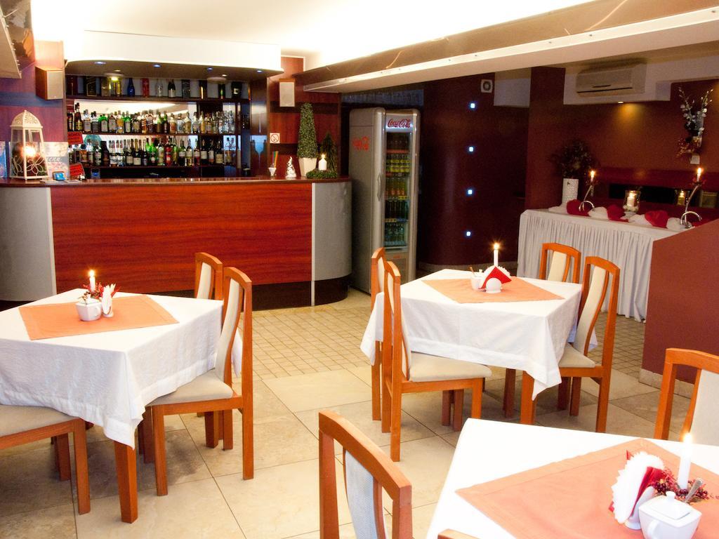 Hotel Zagiel Niewiesze Esterno foto