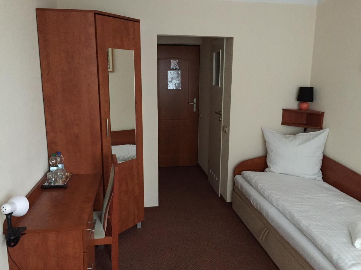 Hotel Zagiel Niewiesze Esterno foto